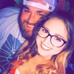 Meet your Posher, Dee